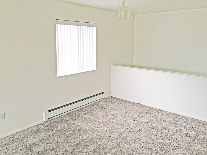 Amber Valley Apartments Mills Wyoming Living Room