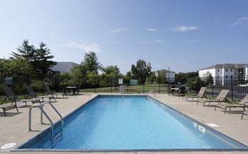 Bayberry Village Sparkling Pool