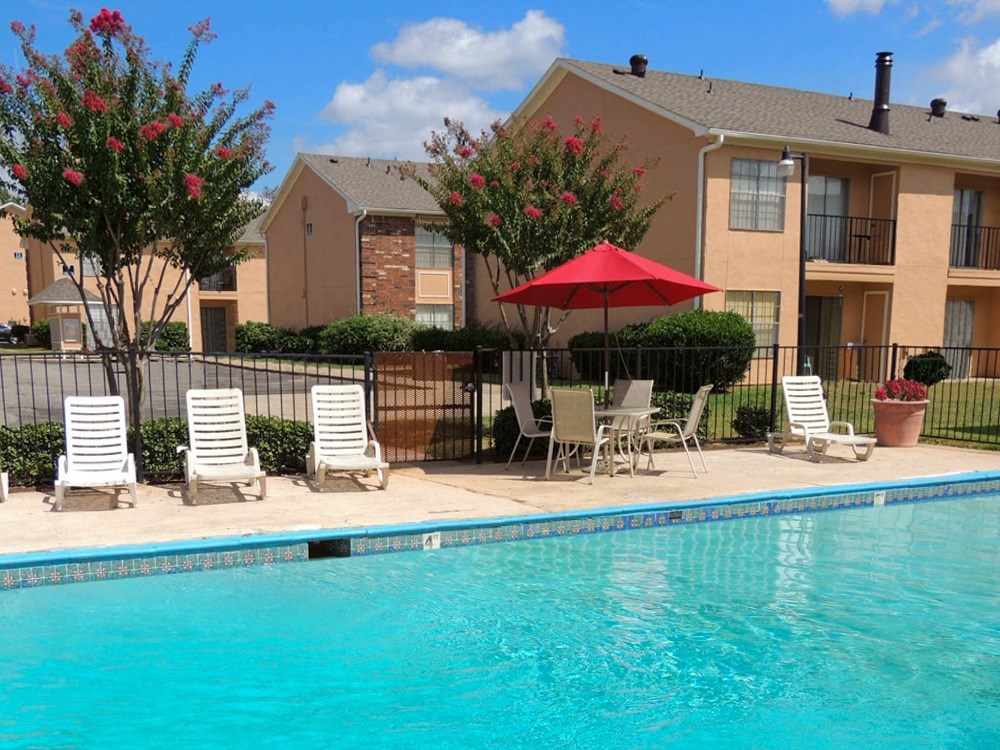 Ashton Pines Apartments Shreveport, LA Pool