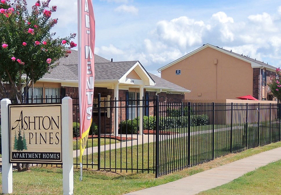 Ashton Pines Apartments Shreveport, LA Leasing Office Exterior II