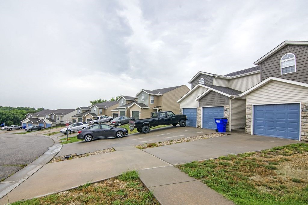 Patriot Pointe Townhomes Junction City, KS Exterior X