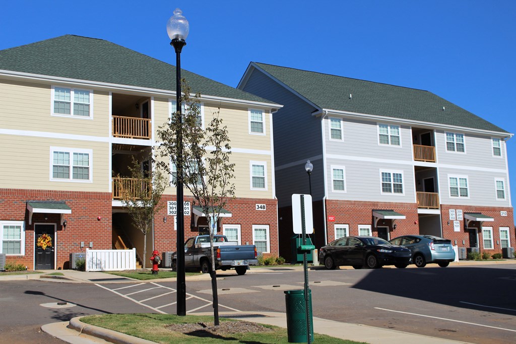 Riverwood Apartments
