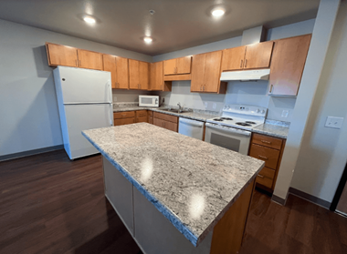 19522 Holt Street NW 1-3 Beds Apartment for Rent - Photo Gallery 5