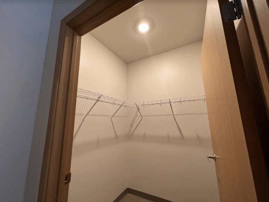 Walk in closet  at Elk Ridge Lodge, Minnesota