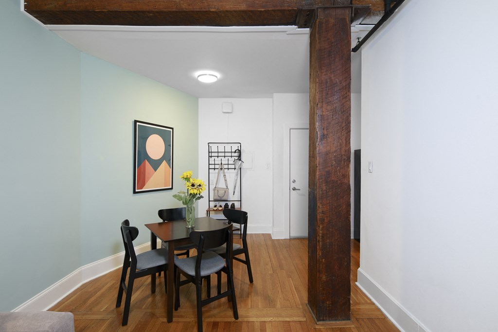 2 Bedroom Dining Area at Hamilton Court