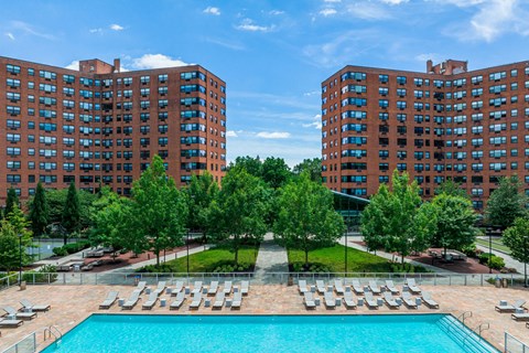 Rittenhouse Hill Pool & Tanning Deck