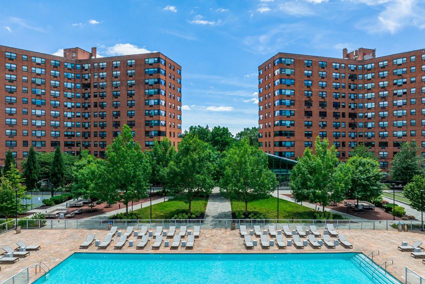 Rittenhouse Hill Pool & Tanning Deck - Photo Gallery 1