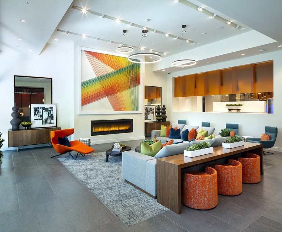Resident Lounge at the Q Variel - Woodland Hills Luxury Apartment