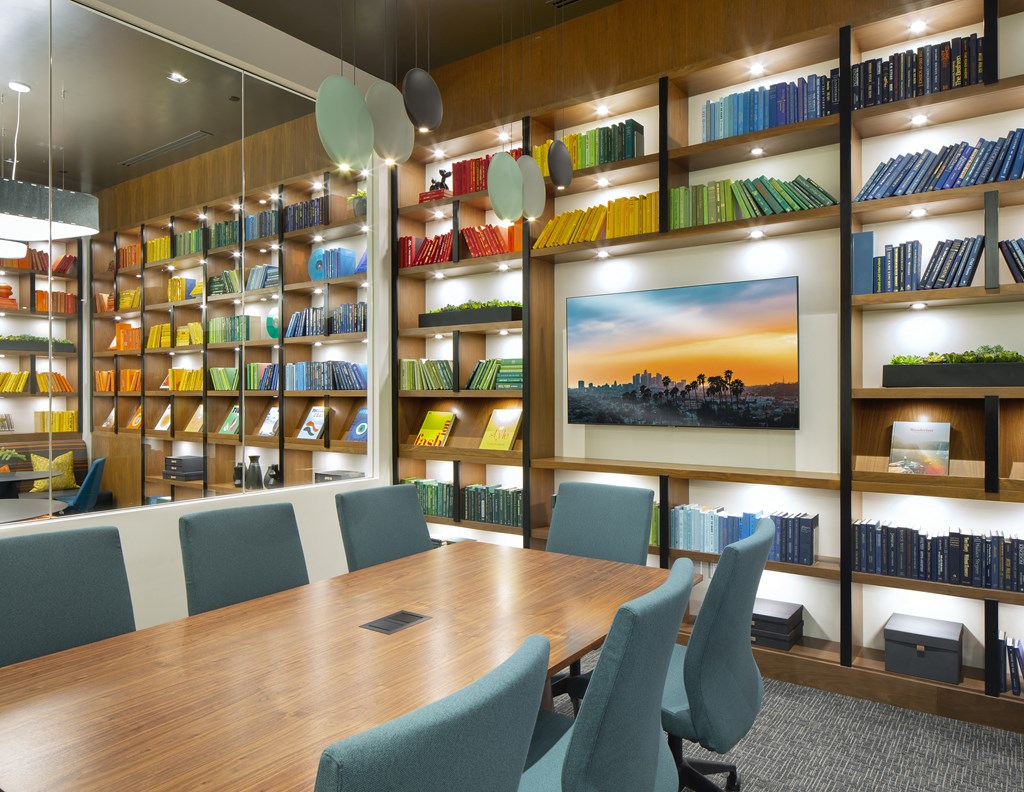 Business Center at the Q Variel in Woodland Hills - Apartments for Rent