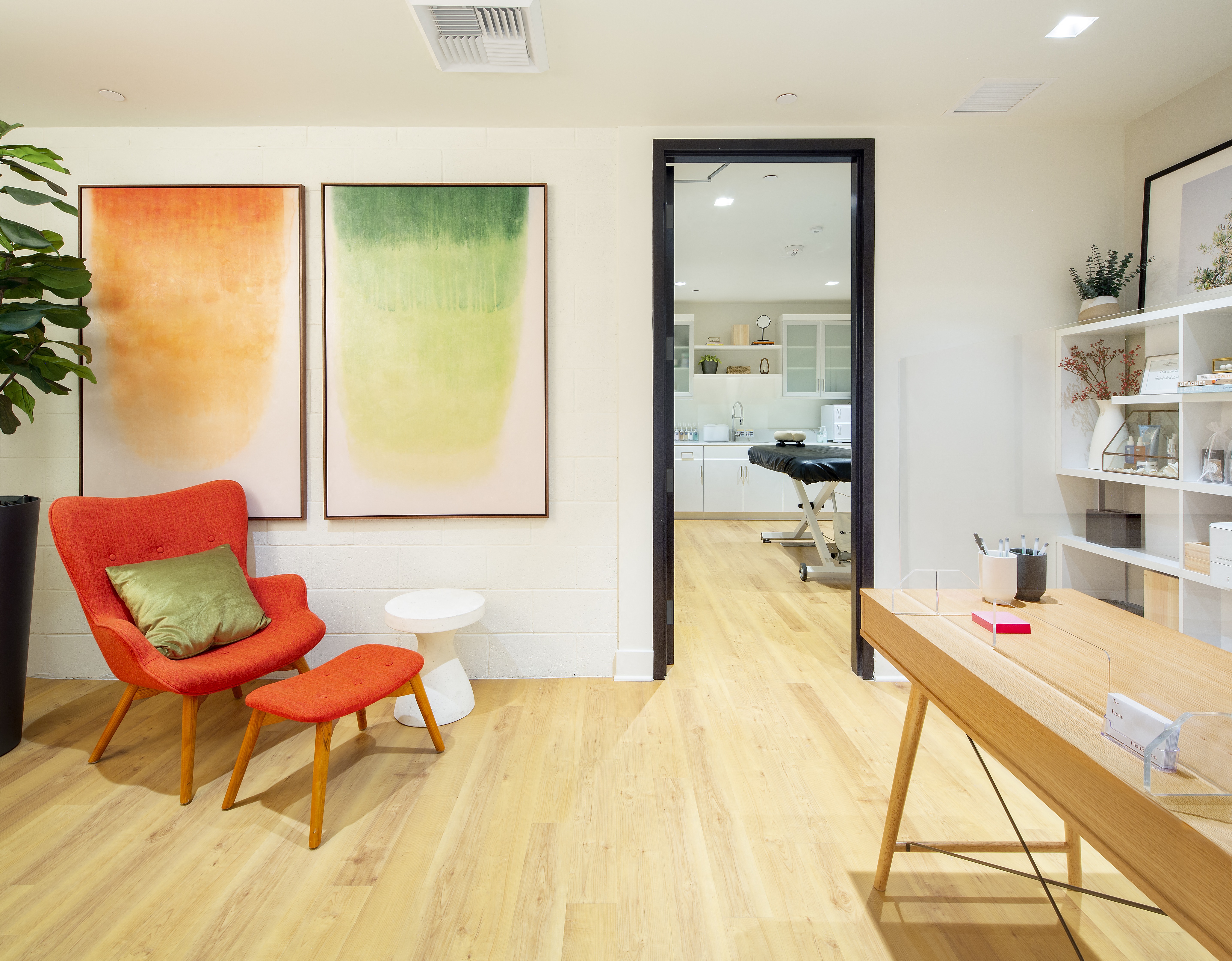 Comfy chair at The Q Variel, Woodland Hills, 91367