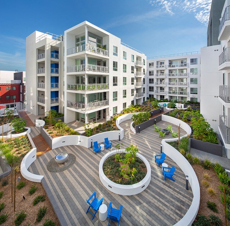 Courtyard pool deck at The Q Variel, Woodland Hills, CA