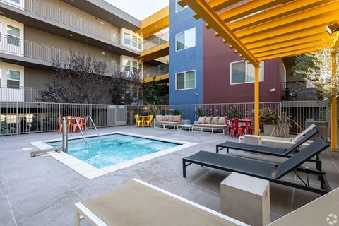 Hot Tub Common Area at Legacy Apartments, Northridge, CA