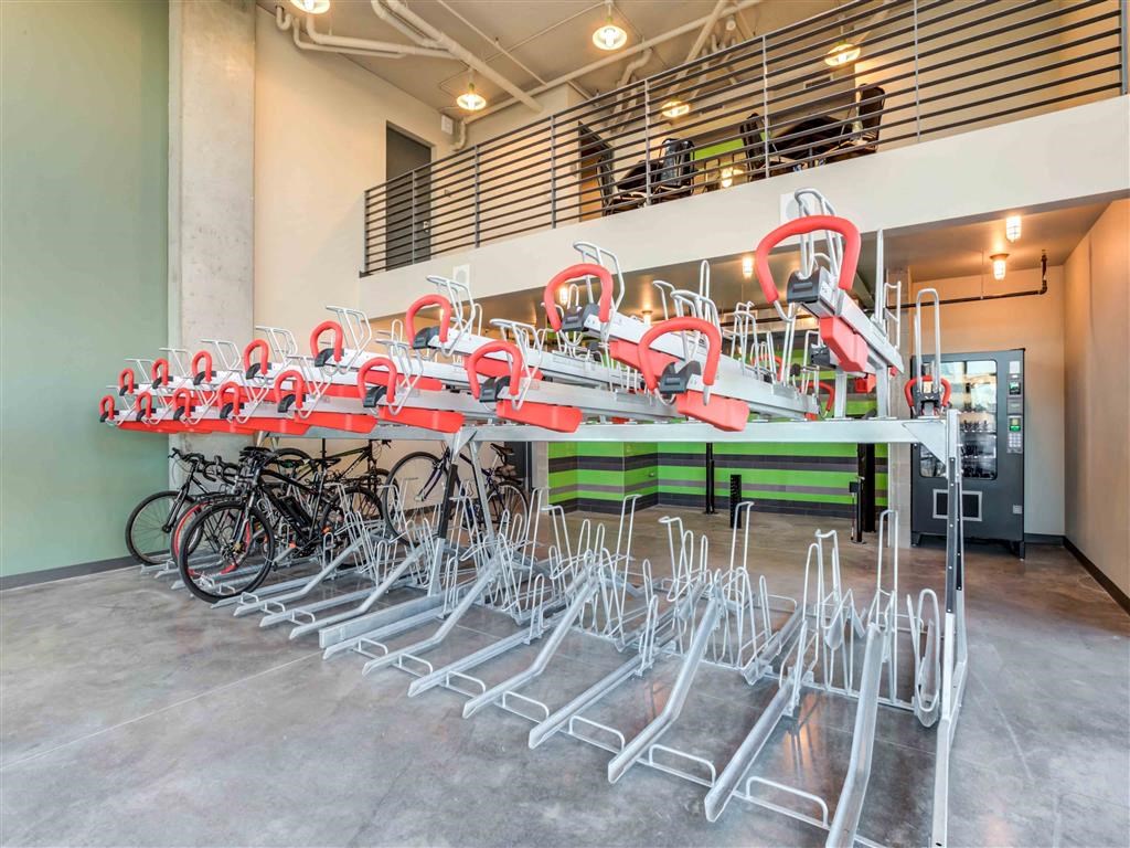 Circa Central Avenue