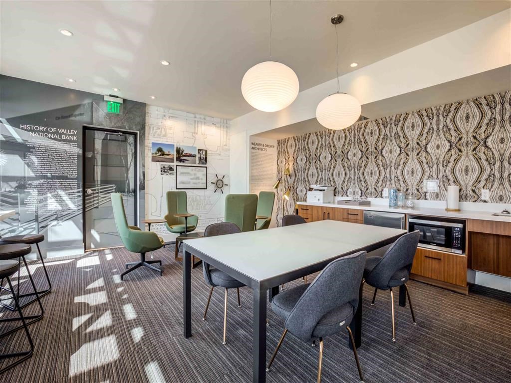 Circa Central Avenue