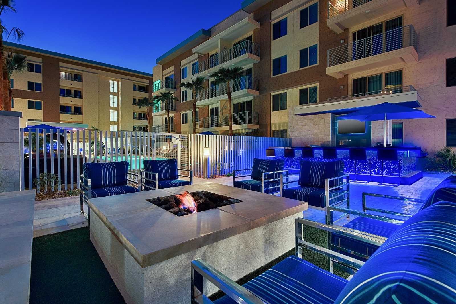 Get  cozy at our outdoor lounge area at The View at Cascade Apartments, Scottsdale