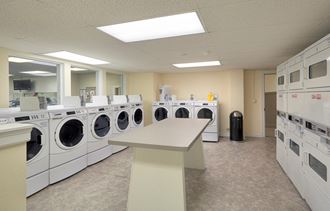 Laundry room with text alerts - Photo Gallery 5