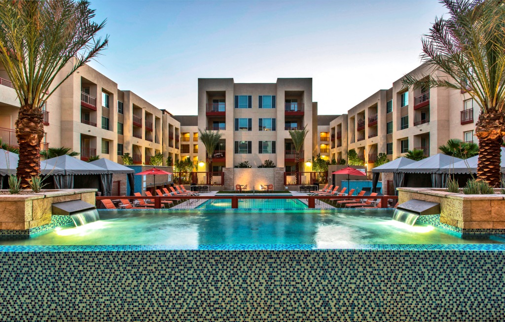 Resort pool at Elevation on Central Apartments, Phoenix