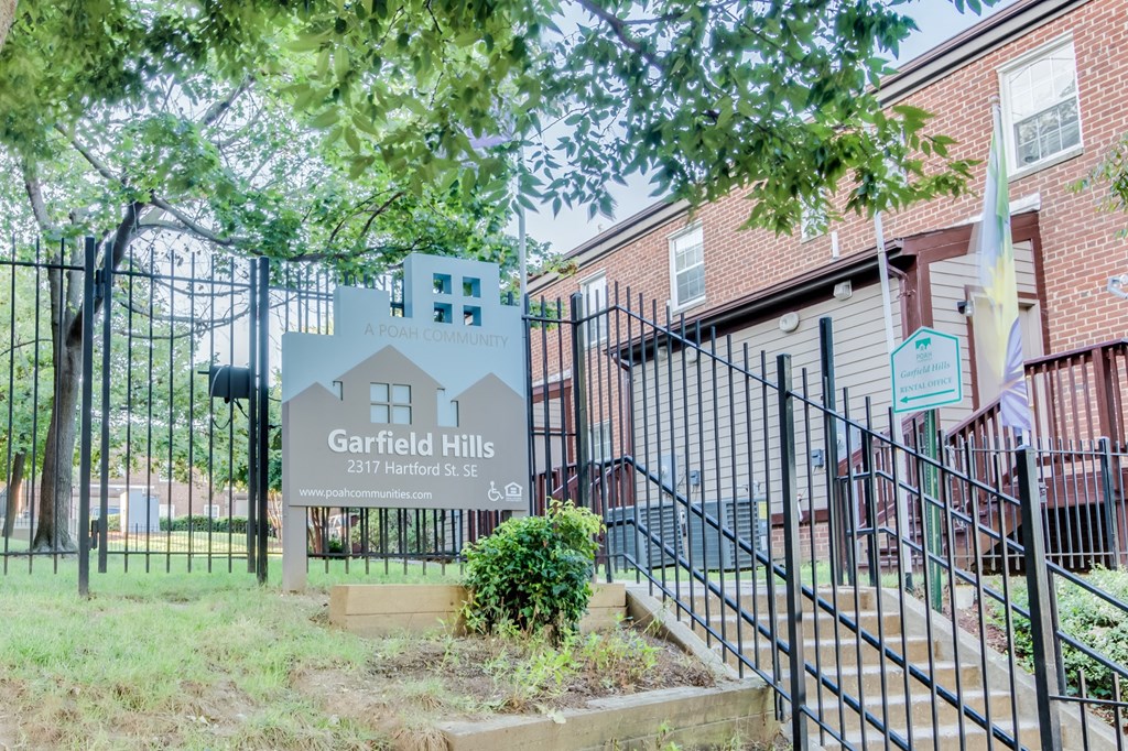 the gate to the gatefield hills elementary school is closed