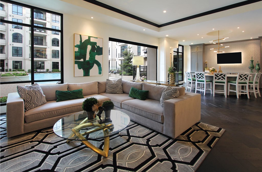 Luxury clubhouse, luxury resident lounge, luxury meeting area at Le Palais Apartments in Houston.