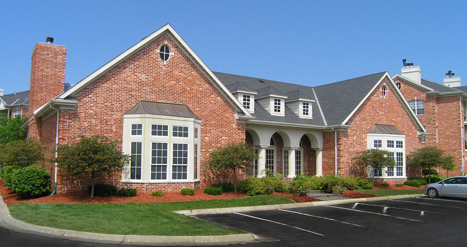 Luxury resident clubhouse with free wi-fi, resident lounge, and private movie theater at The Biltmore Apartments in Omaha, Nebraska