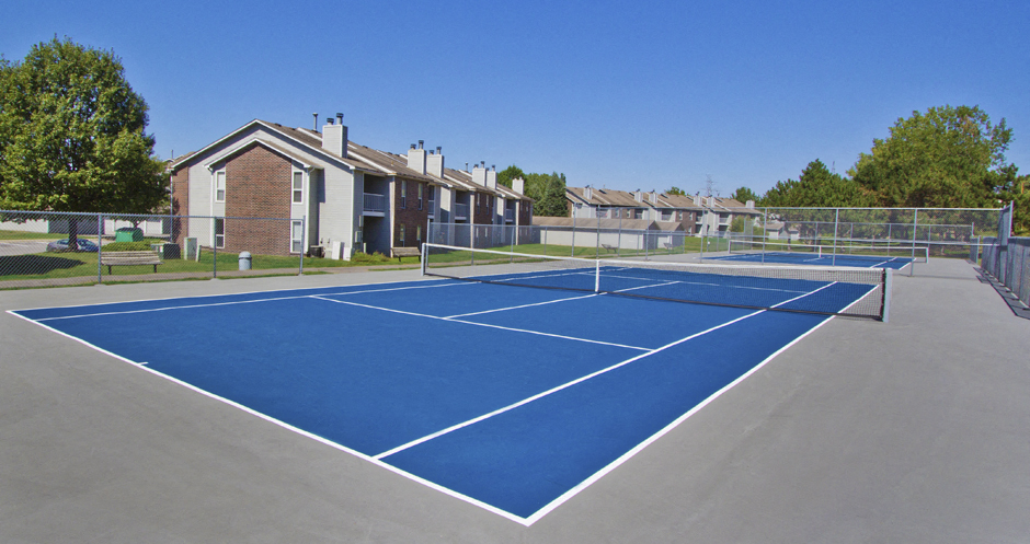 Tennis court at The Vanderbilt Apartments in northwest Omaha, Nebraska
