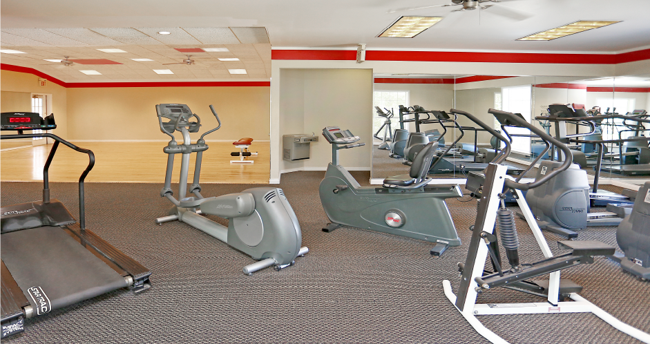 Large fitness center, 24-hour fitness center at The Vanderbilt Apartments in Omaha, Nebraska
