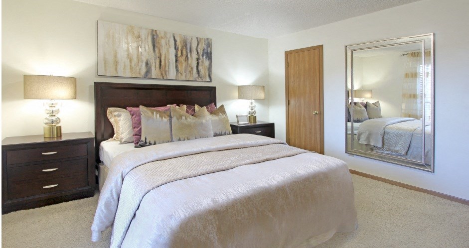 Spacious bedroom with walk-in closet, huge bedroom at LionsGate Apartments in Lincoln, Nebraska