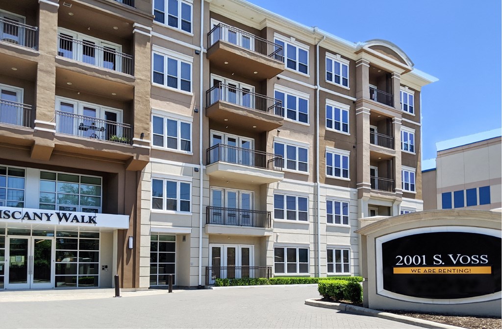 Luxury apartments in a boutique-style community at Tuscany Walk Apartments in Houston Texas.