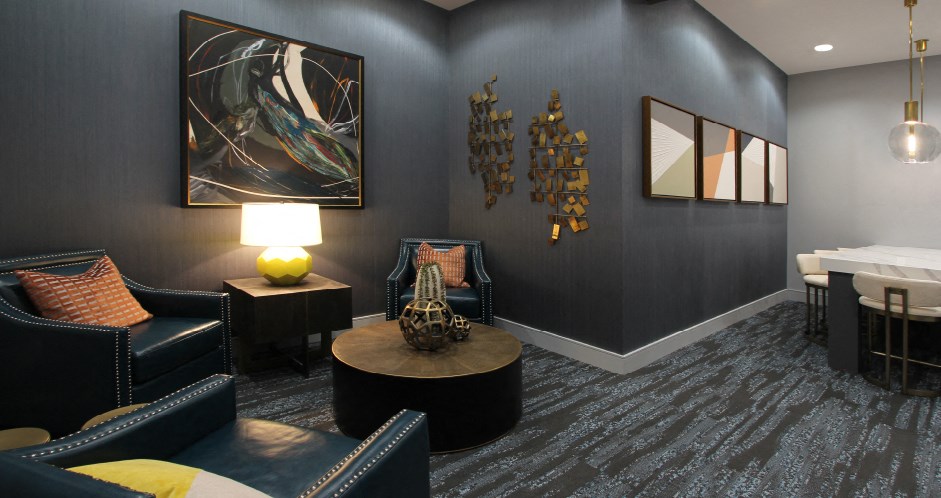 Modern resident lounge with free wi-fi, resident cyber lounge, resident cyber café at Tanglewood Apartments in Lincoln, Nebraska