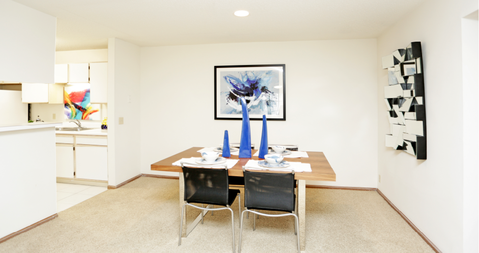 Spacious dining room, spacious kitchen with lots of cabinet space, lots of counter space at Tanglewood Apartments in Lincoln, Nebraska