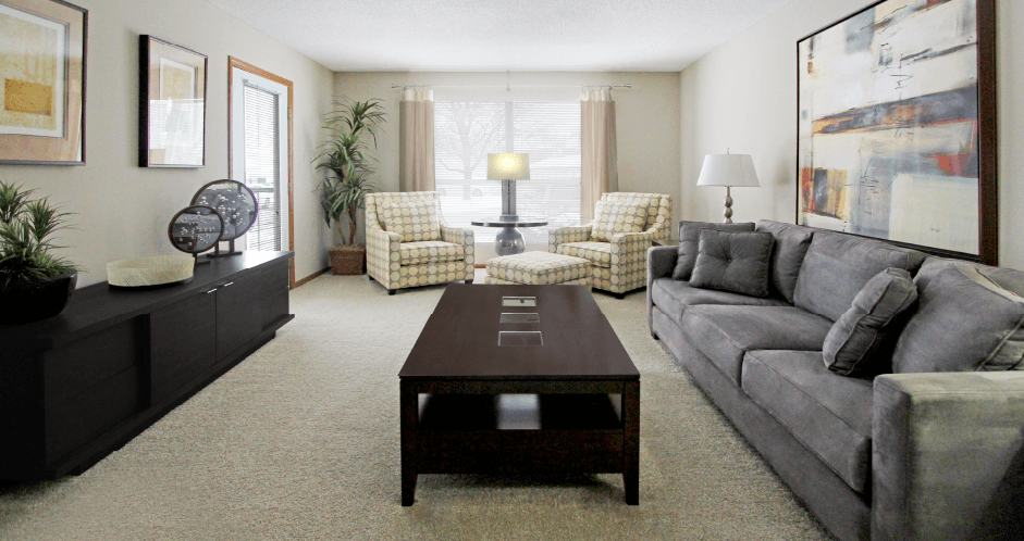 Huge apartment, spacious floor plan, spacious apartment, lots of natural light, and spacious living room at The Vanderbilt Apartments in Omaha, Nebraska
