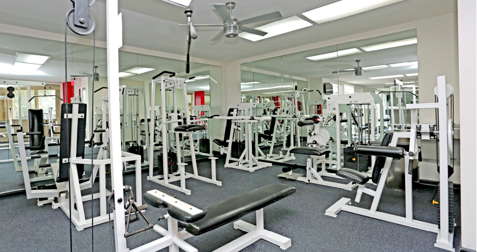 Apartments conveniently located in the Bayou area of Houston with a huge fitness center with separate weights and cardio areas.