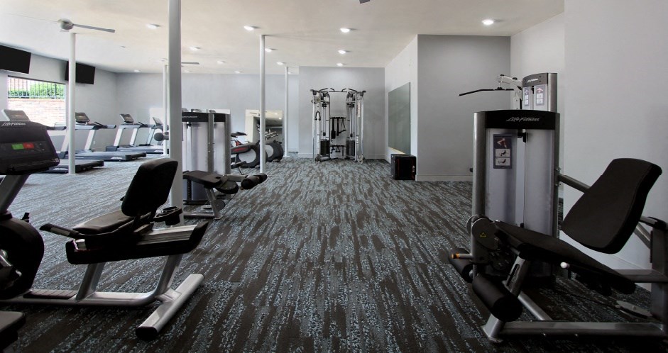 Apartments on 44th and O Street in Lincoln Nebraska with a huge 24-hour fitness center