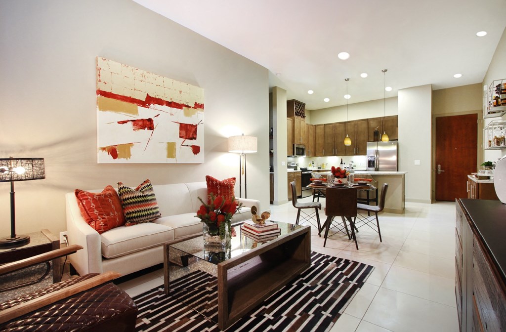 Spacious luxury apartments with 10-foot ceilings at Tuscany Walk Apartments in Houston Texas