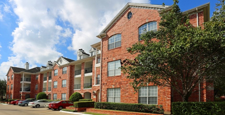 Luxury apartments in the medical center of Houston Texas
