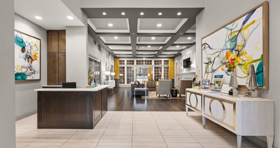 Gated apartment community near the Galleria in Dallas with luxury clubhouse and resident lounge, free wi-fi, and meeting room at The Saxony Apartments