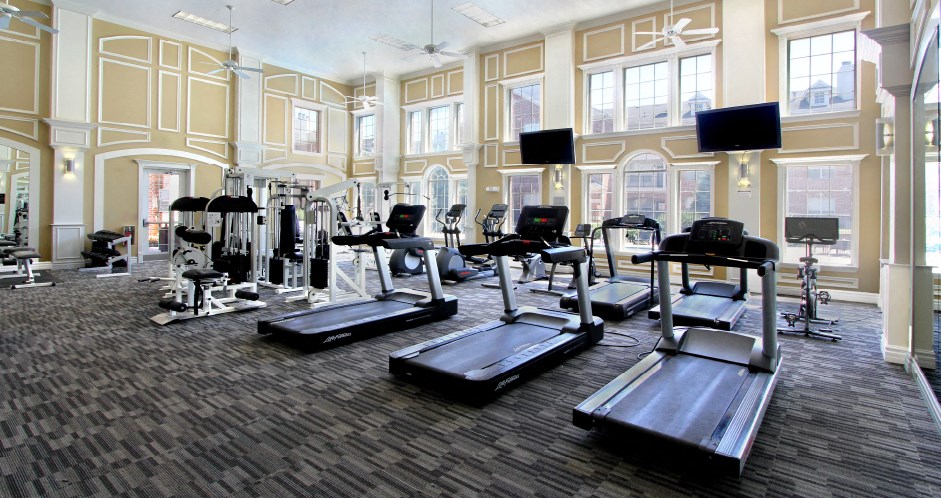 Luxury apartments with huge fitness center at TurtleCreek apartments in West Des Moines, Iowa