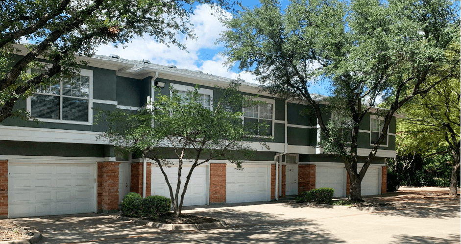 Luxury apartments in north Dallas near the Mary Kay Museum with attached garages and golf course views.