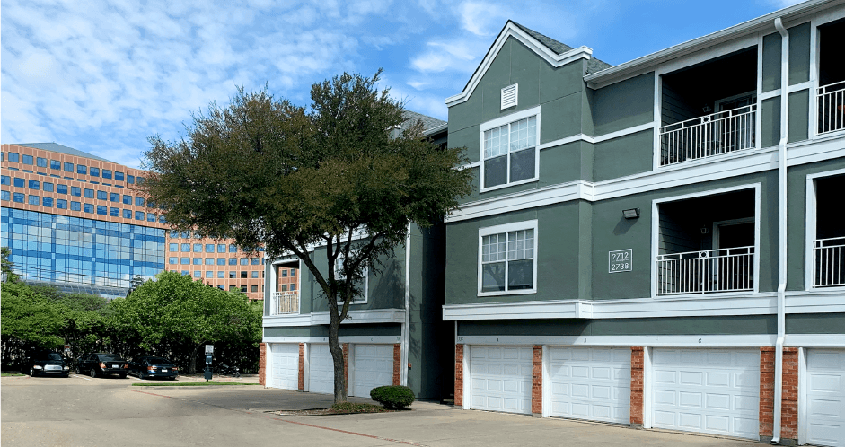 Luxury apartments in north Dallas near the Mary Kay Museum with attached garages and golf course views.