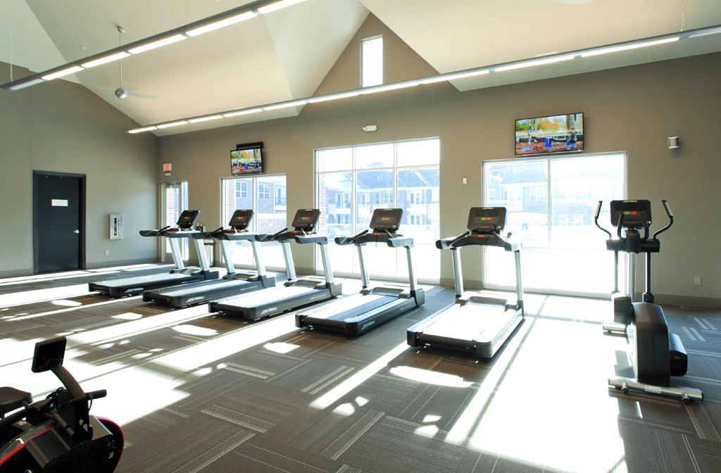 Luxury apartments in Bloomington Minnesota with multi-level fitness center at Luxembourg Apartments