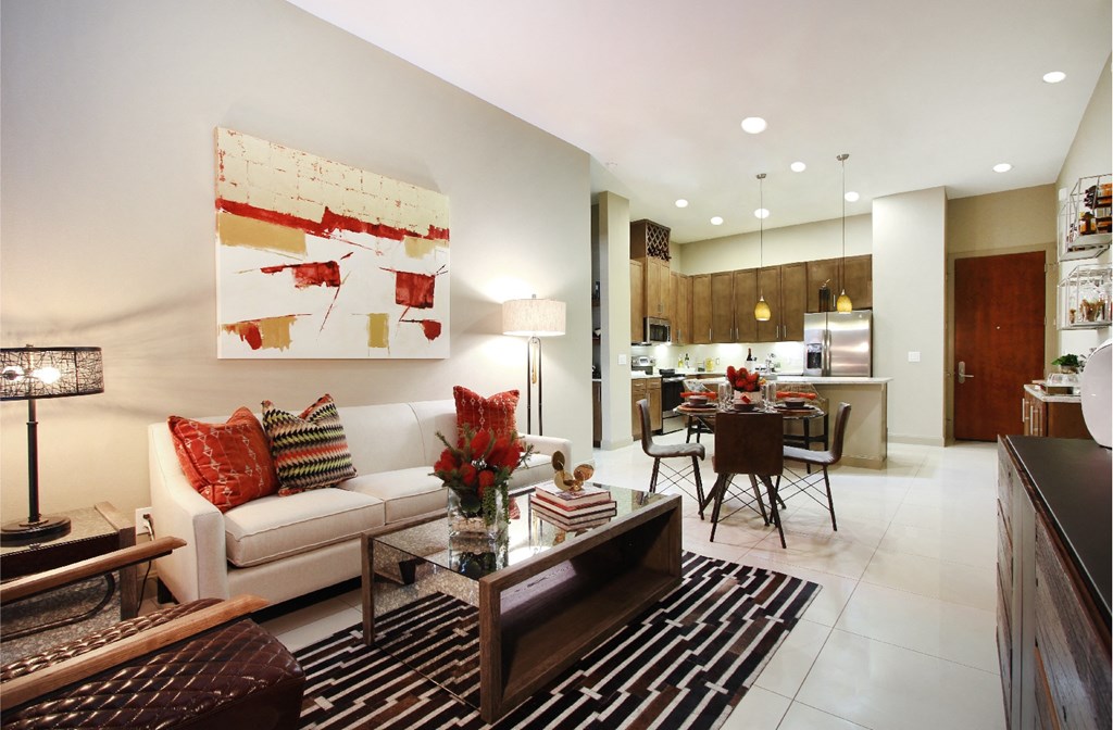 Spacious luxury apartments with 10-foot ceilings at Tuscany Walk Apartments in Houston Texas
