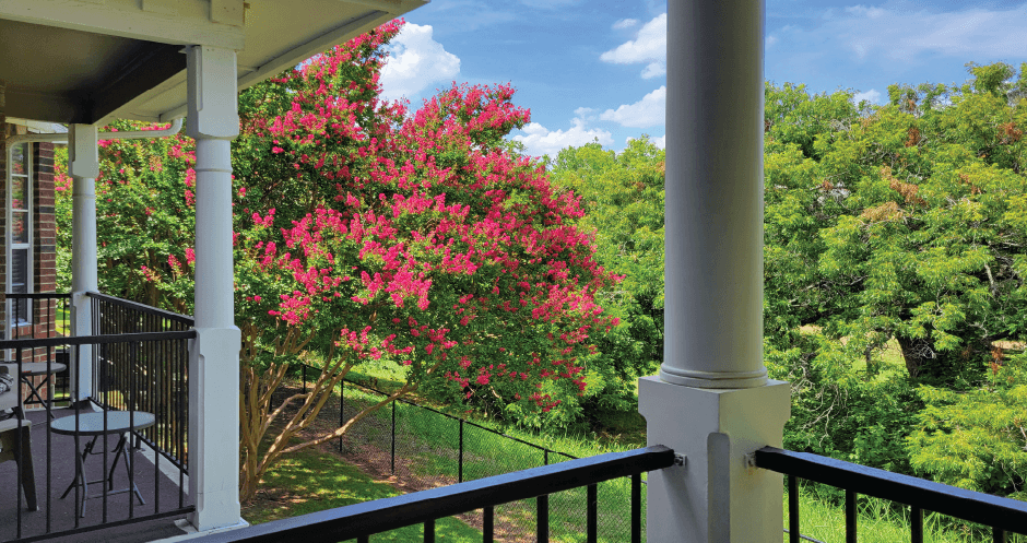 Spacious balcony with beautiful view, scenic view, at Prestonbridge Apartments in North Dallas