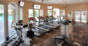 Luxury apartments next to the Galleria in Dallas with fitness center at Villa Piana Apartments - Photo Gallery 5