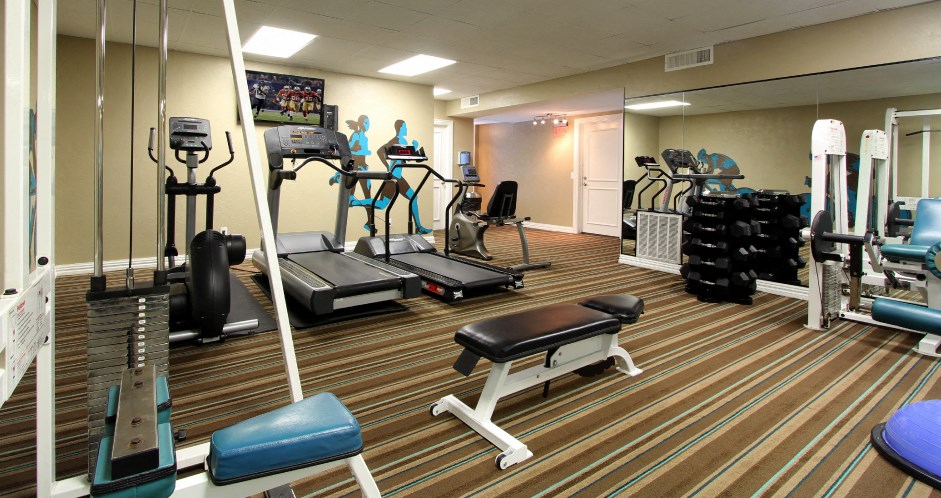 Fitness center at Woodlake Oaks Apartments in Houston, Texas