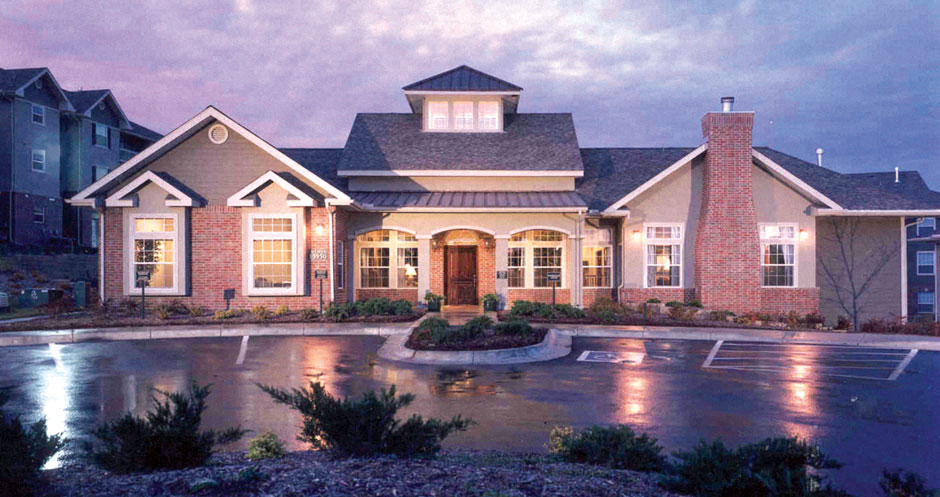 Apartments in southwest Omaha with 24-hour fitness center at Breckenridge Apartments