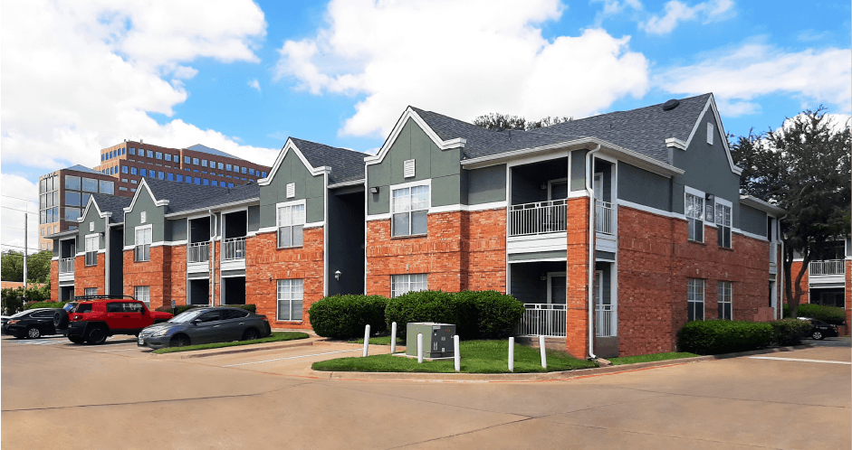 Luxury apartments in north Dallas near the Mary Kay Museum with attached garages and golf course views.