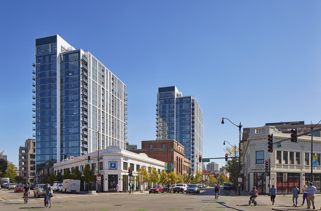 Fullerton & Halsted Streets in Chicago at The Apartments at Lincoln Common, Chicago, Illinois