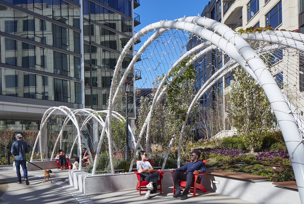 Plaza Seating Snuggeries at The Apartments at Lincoln Common, Chicago