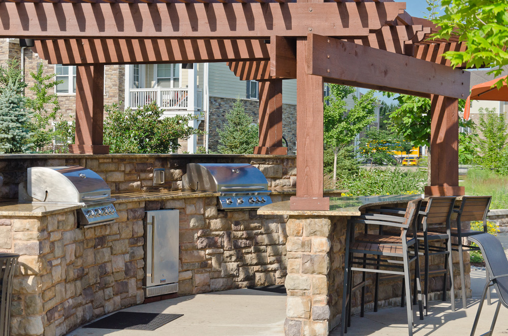 Tapestry Naperville Apartments Outdoor Grilling Area