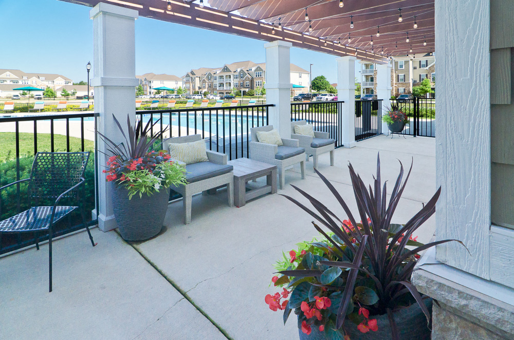 Tapestry Naperville Apartments Terrace Lounge